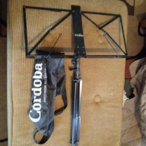 Cordoba portable Aluminum Music Stand